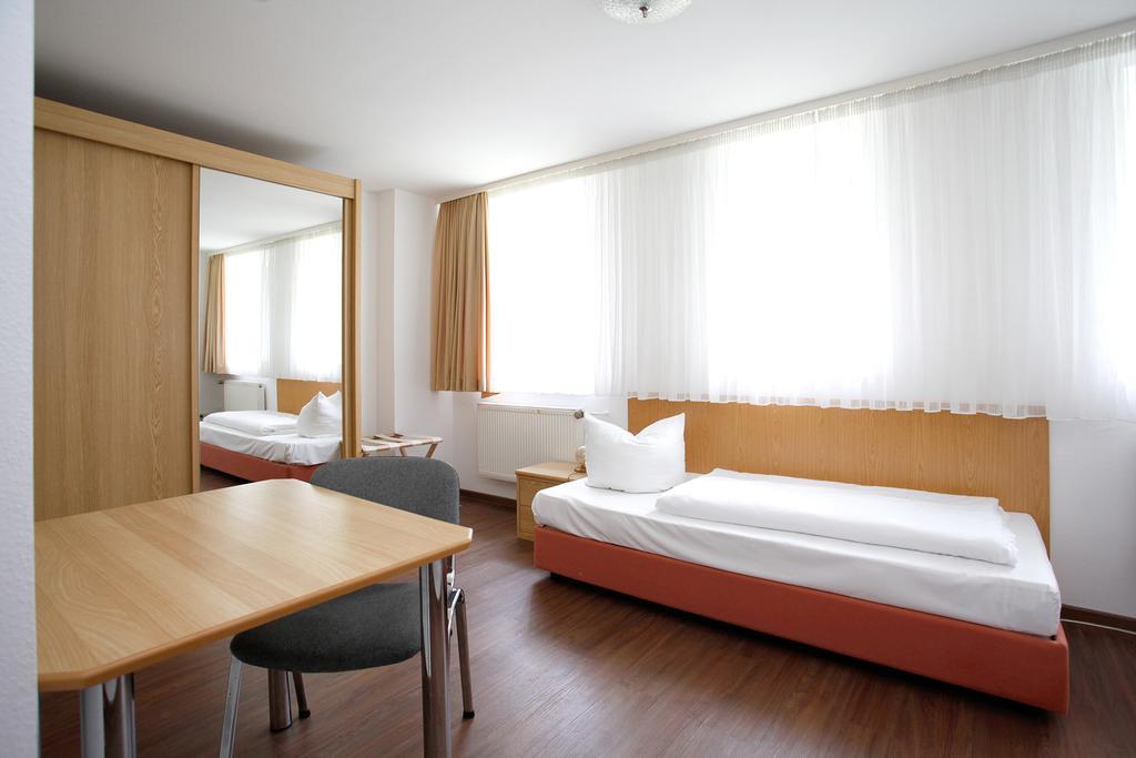 Hotel Heidenschanze Дрезден Екстериор снимка