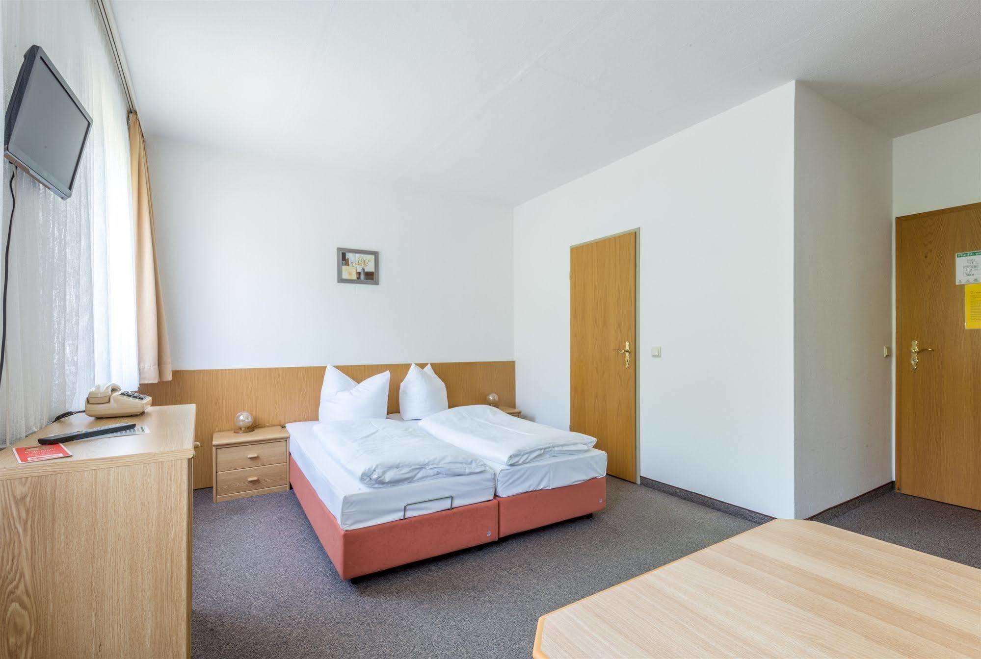 Hotel Heidenschanze Дрезден Екстериор снимка